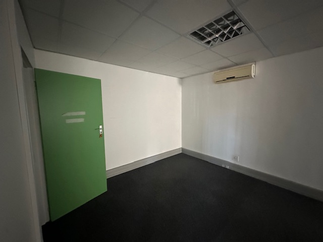 To Let commercial Property for Rent in Claremont Western Cape